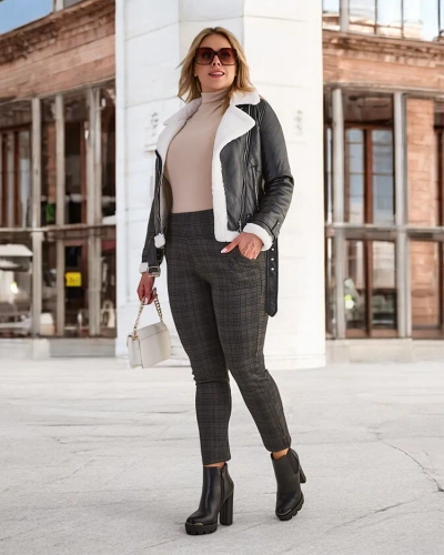 "Royalfashion" Pašiltintos moteriškos tegings kelnės PLUS SIZE