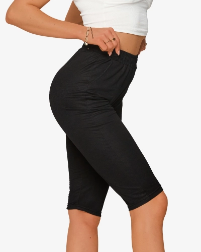 Juodi moteriški 3/4 ilgio medžiaginiai šortai PLUS SIZE- Drabužiai