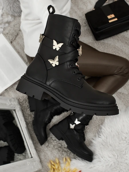 Moteriški aulinukai-batai su dekoracijomis Motill