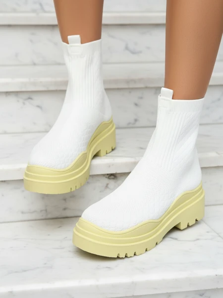 Elegantiški moteriški batai 'Limonka' vintažiniu stiliumi