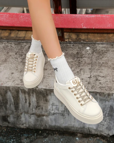 Royalfashion Moteriški sportiniai batai su dekoratyvinėmis raištelėmis Eone