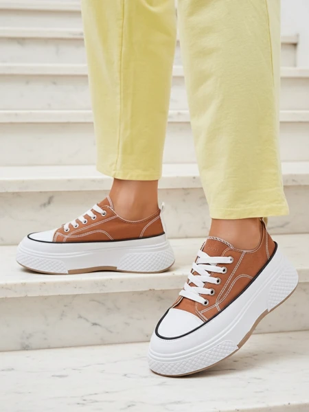 Royalfashion moterų platforminiai sportbačiai Beemes