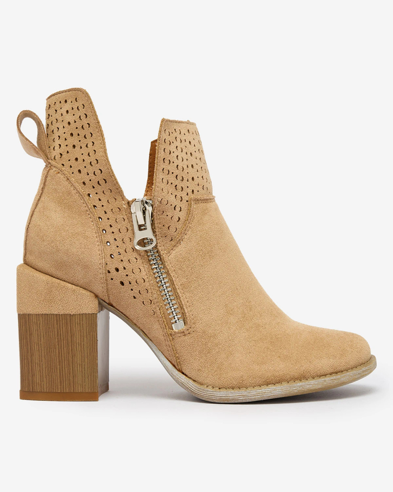 Royalfashion Светло-коричневые ажурные сапоги на шпильке Veviret