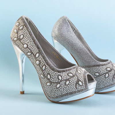 Sidabrinės moteriškos brokatinės stiletos su kubiniu cirkoniu ir „Lindi“ perlais - Batai