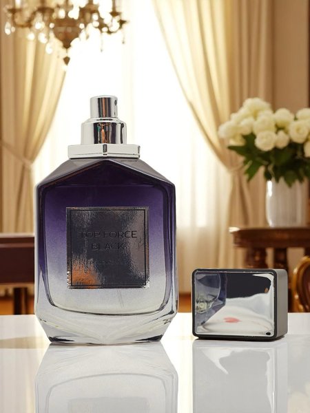 Įkvėptas vyrams skirtas eau de parfum Top Force Black