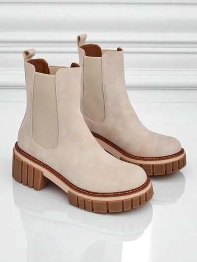 Aulinukai su stulpeliais iš eko nubuko Amber Walk