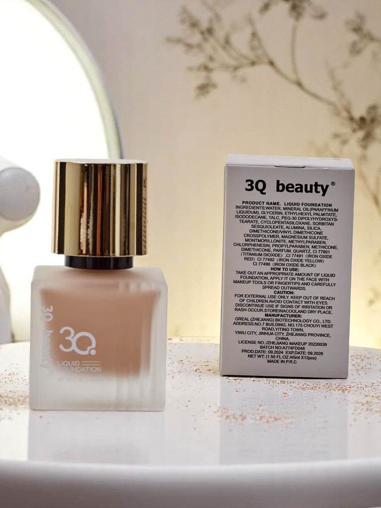 3Q Beauty Yara veido makiažo pagrindas Light Sandbeige 125