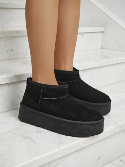 Royalfashion Женские снежные ботинки на платформе a'la черного цвета Dagodo