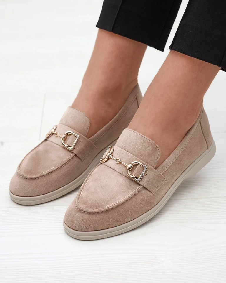 Бежевые женские мокасины с золотым украшением Neterri - Обувь