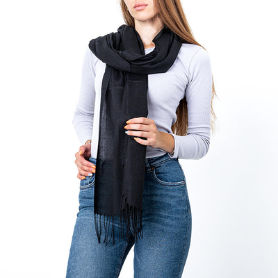 Juoda moteriška šalikas - aksesuarai