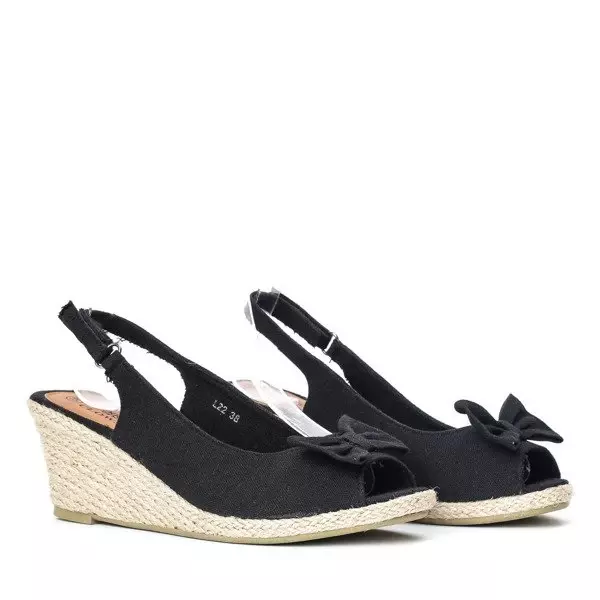 OUTLET Juodos pleištinės basutės su Belva lankeliu - Avalynė