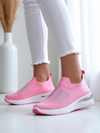 Женские кроссовки на танкетке Royalfashion с стразами Qelavise