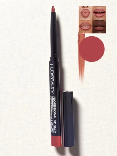 Карандаш для губ в оттенке Soft Red