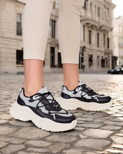 Royalfashion moteriški sportbačiai storu padu Teresii