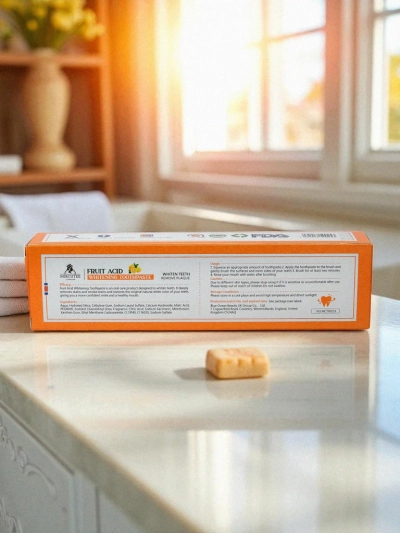 Balinanti vaisių skonio dantų pasta