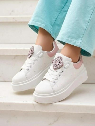Женские кроссовки Hypatia Bianco из экокожи с украшением и розовым акцентом
