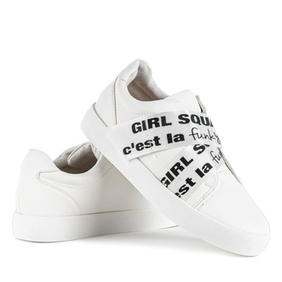 Белые кроссовки с надписью Virginia - Обувь