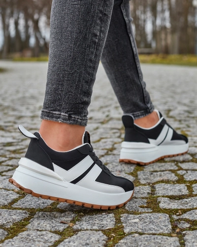 Juodi moteriški sportiniai bateliai iš eko odos su spalvotais intarpais Tifora- Avalynė