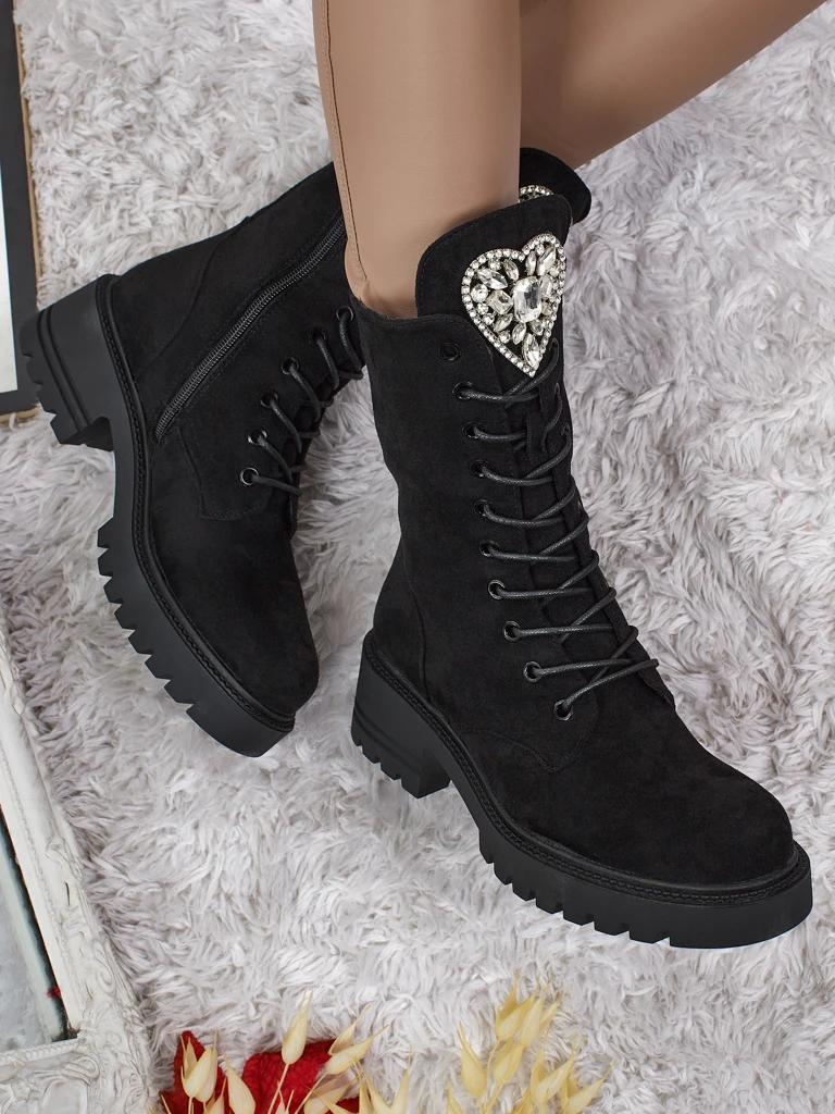 Eko zomšiniai moteriški aulinukai su raišteliais Emelune