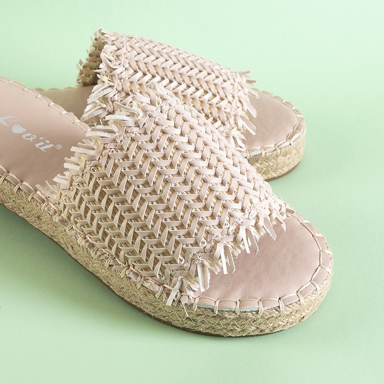 Бежевые женские босоножки Sonish