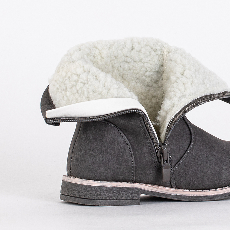Mergaičių pilki batai su dekoratyviniu Amini-Shoes batviršiu