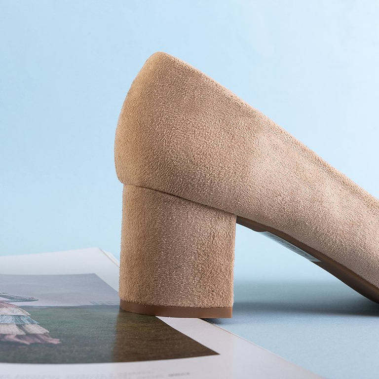 Бежевые женские туфли на низком каблуке Ohara