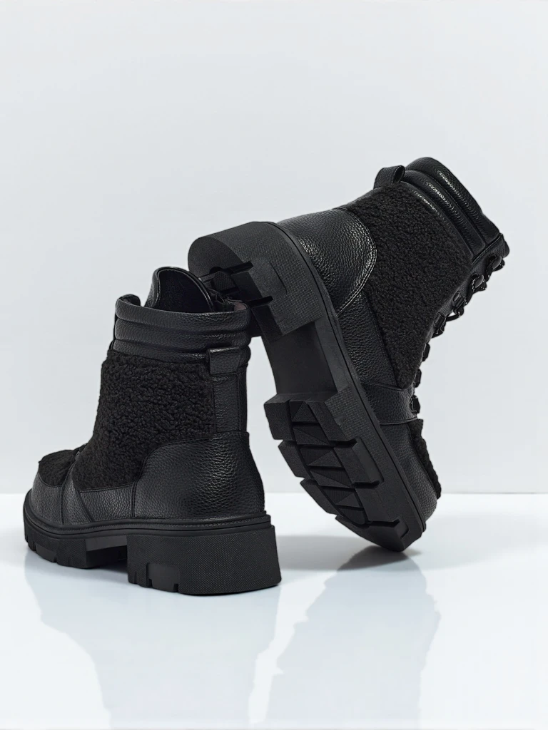 Moteriški aulinukai-batai su kailiuku Ardella