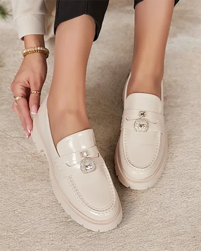 Royalfashion Женские лакированные мокасины Bemies