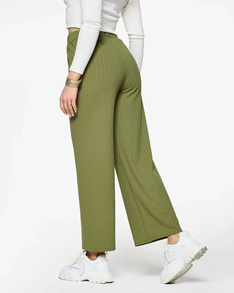 Зеленые женские широкие ребристые брюки - Одежда