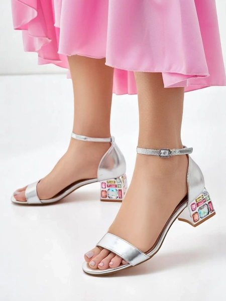 Royalfashion moteriškos basutės su dekoratyviais kulniukais Ballou