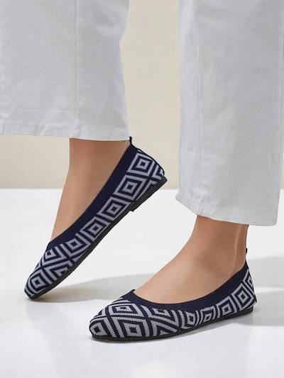 Royalfashion audinio moteriški baleto bateliai su geometriniu raštu Metrika
