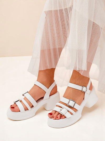 Royalfashion Женские босоножки на низком каблуке Otteze