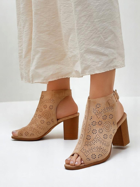 Royalfashion moteriškos basutės su išpjovomis ir blokiniu kulnu Abetle