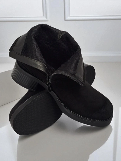 Женские ботинки из эко-замши с пряжками Valtos