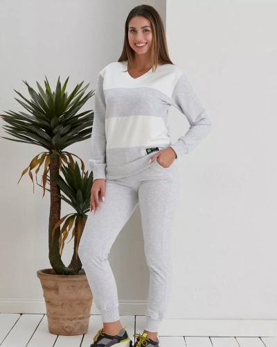 "Royalfashion" Šviesiai pilkas moteriškas džemperio komplektas su dryžuotais lopais