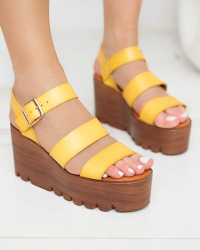 Желтые женские босоножки на танкетке Asorika- Обувь