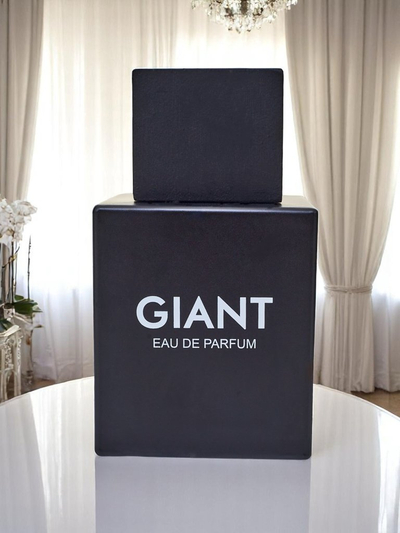 Įkvėptas vyrams skirtas parfumuotas vanduo Giant Black