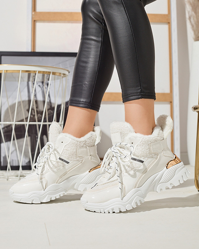 Balti moteriški sportiniai bateliai su kailiu "Sagglo- Footwear"