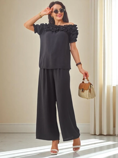 Royalfashion moterų komplektas su trumpomis rankovėmis, nuoga pečių bluze ir dekoratyviu kaklu, ir plazdančiomis kelnėmis