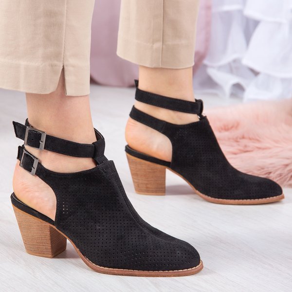 Ażurowe botki na słupku w kolorze czarnym Palacida - Obuwie