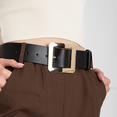 Черный женский ремень с пряжкой