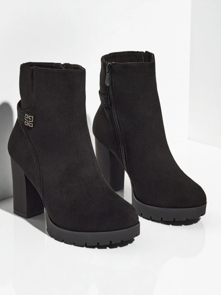 Moteriški eko zomšiniai aulinukai su storu kulnu Zavrina