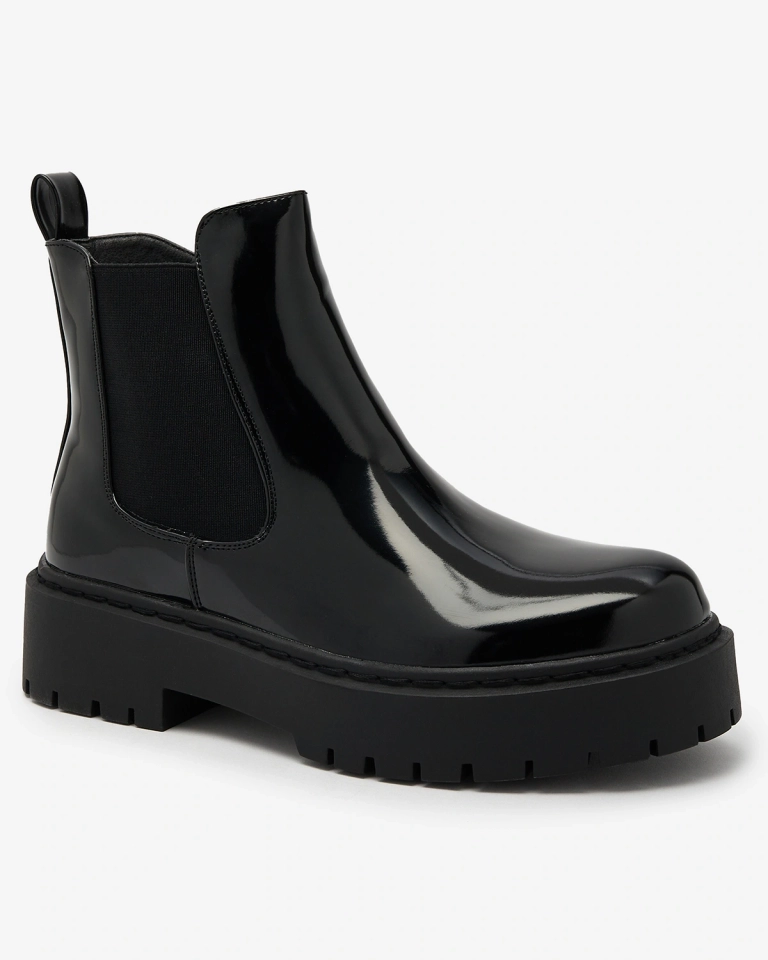 "Royalfashion" Juodi lakuoti moteriški bateliai be kulno Blizgūs elegantiški bateliai