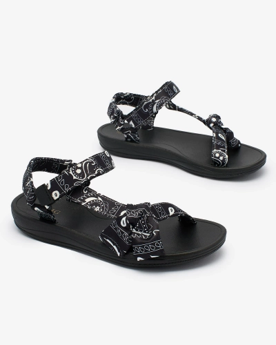 Royalfashion Juodi moteriški sandalai su lankeliu Oyall