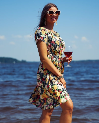 Royalfashion Moteriška gėlėta mini suknelė a'la hiszpanka, juodos spalvos