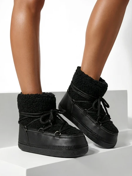 Moteriški sniego batai su kailiuku Uvella