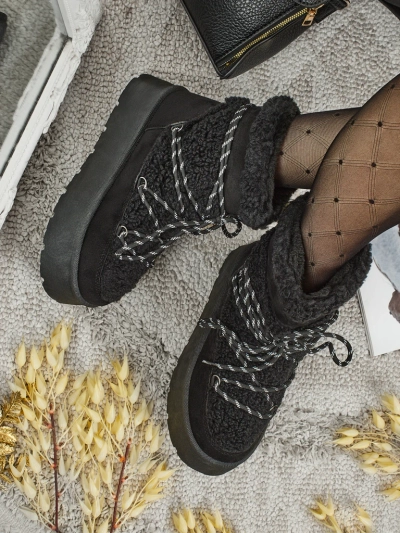 Moteriški a'la aulinukai Danira