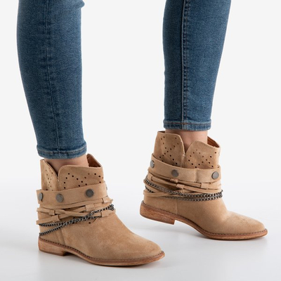 Jasnobrązowe botki a'la kowbojki na krytym koturnie Salemi - Obuwie