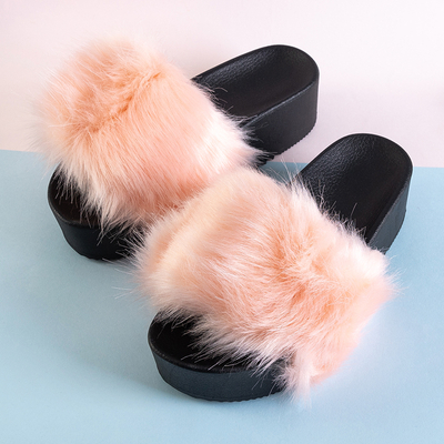 Светло-розовые женские шлепанцы на платформе с мехом Lorina