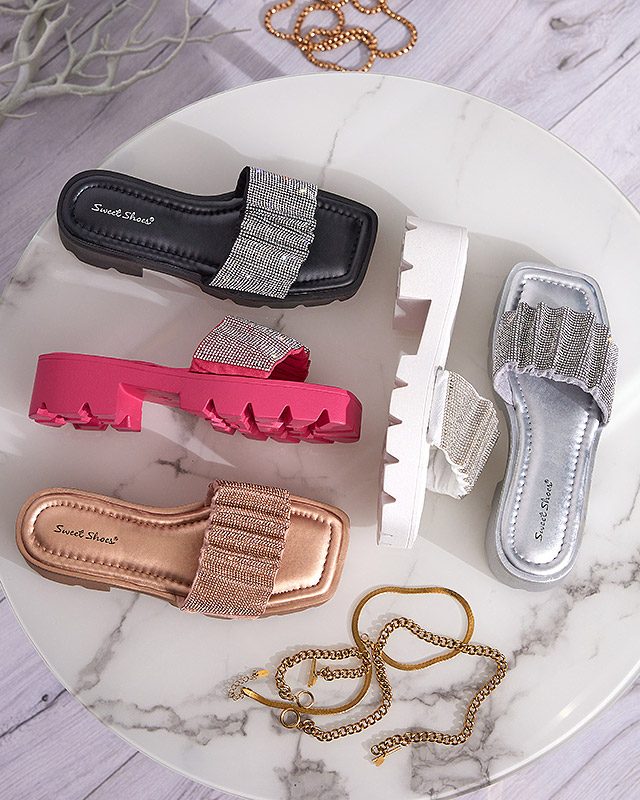 OUTLET Sidabrinės moteriškos šlepetės su kubiniais cirkoniais Emkoy - Avalynė